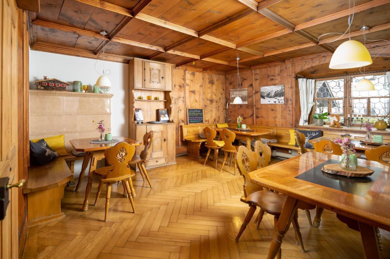 Gasthaus Roessle Nenzing Buitenkant foto