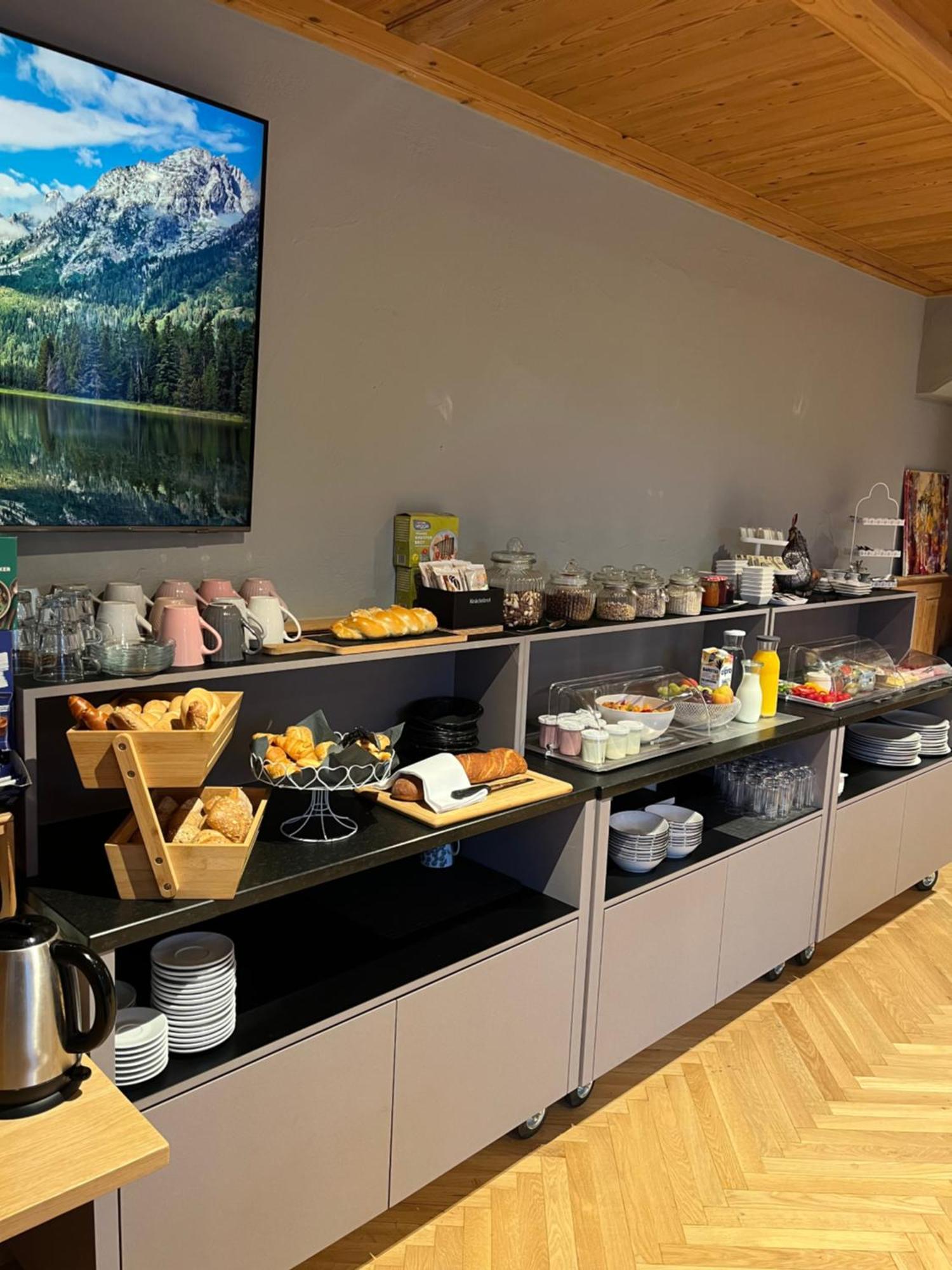 Gasthaus Roessle Nenzing Buitenkant foto